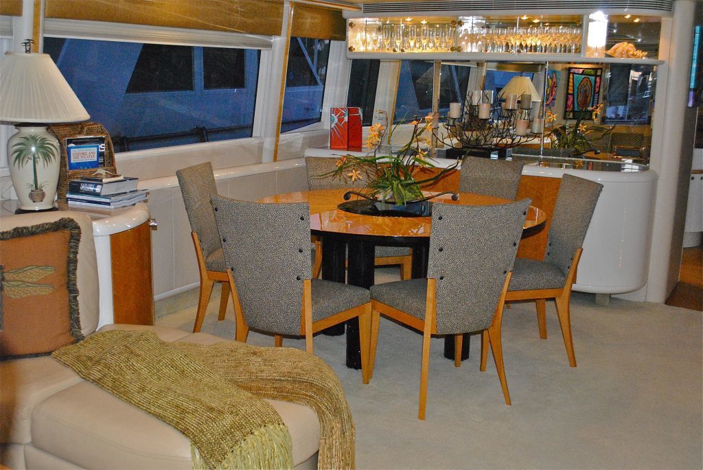 Crewed Luxury Charter Yacht Tres Hermanos III Dining