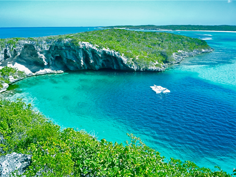 Deans Blue Hole, Atlantic Coast, Long Island, Bahamas