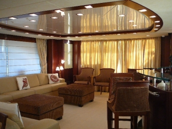 Vivere Luxury Crewed Charter Yacht Main Deck Salon