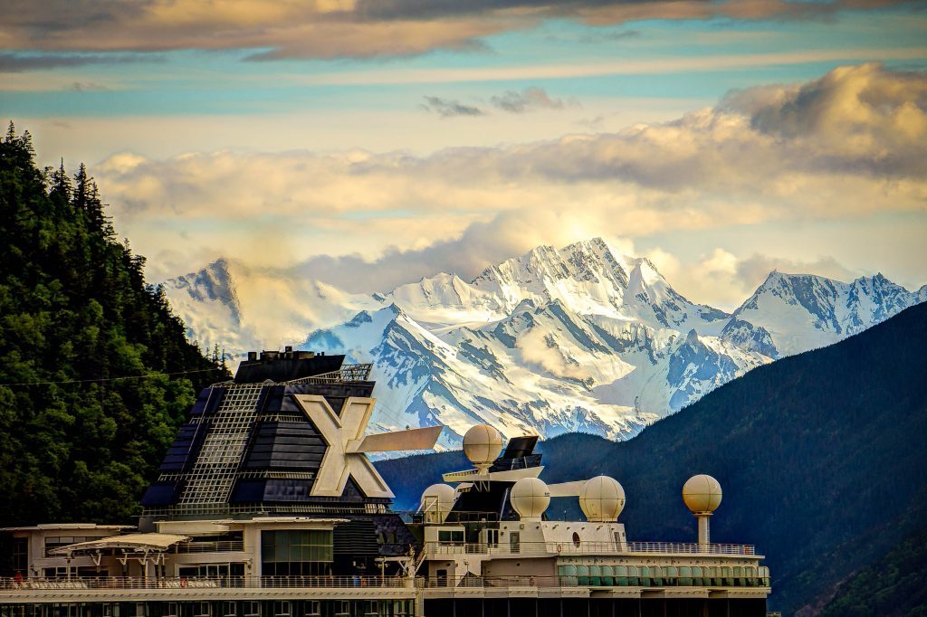 Alaska, Mendenhall Glacier Park Welcome Center