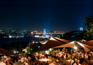 Turkey, Istanbul, Sunset Grill & Bar, Entertainment
