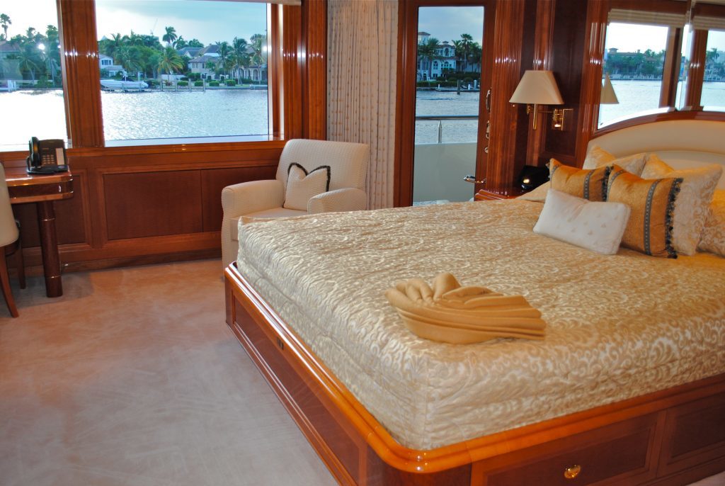 Harmony, charter yacht VIP Suite