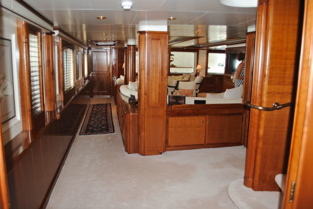 Seawolf, Luxury Crewed, Charter yacht, saloon