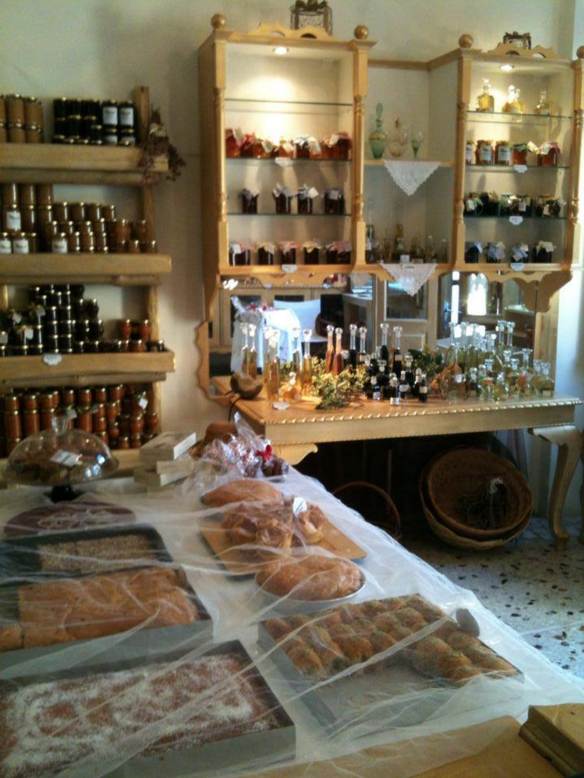 Cylclades Islands, Kythnos, Tratamento shop, for delicacies and organic provisions