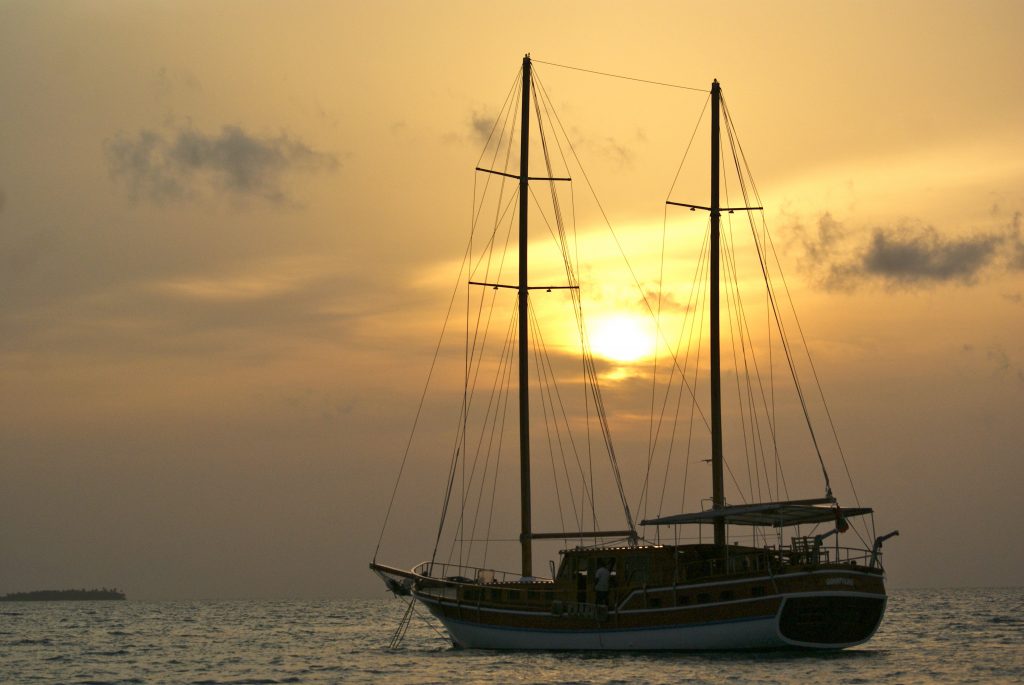 Maldives Yachting
