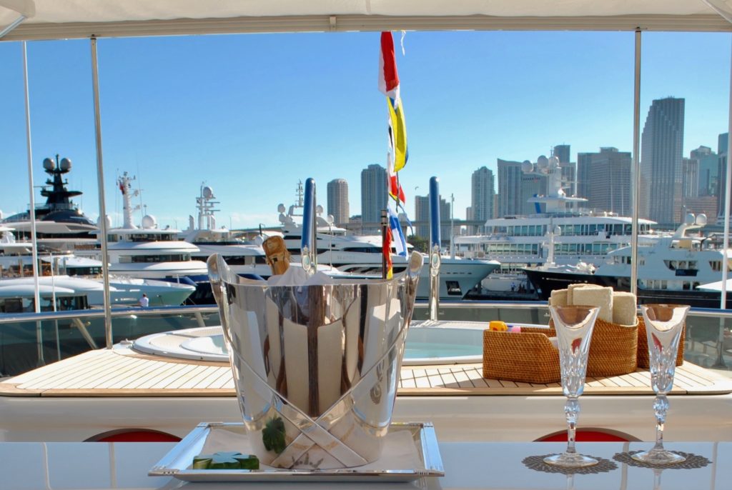 Luxury yacht charter Florida, Miami