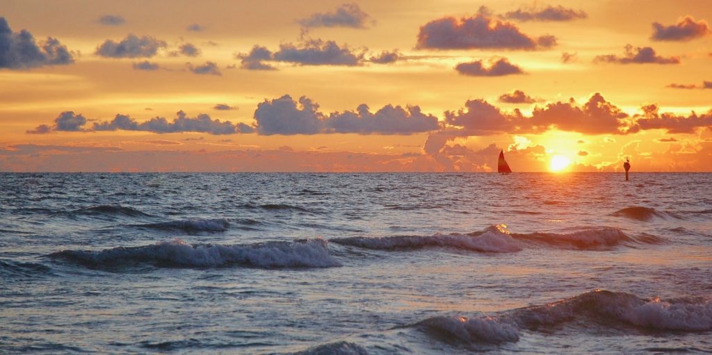 Sailing yacht charter in the Florida keys