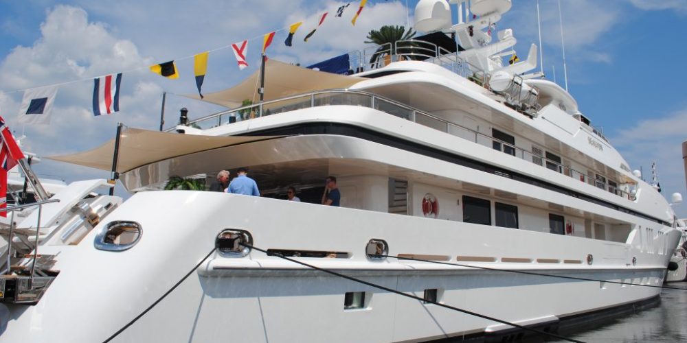 Sealyon 203' Viareggio luxury charter superyacht