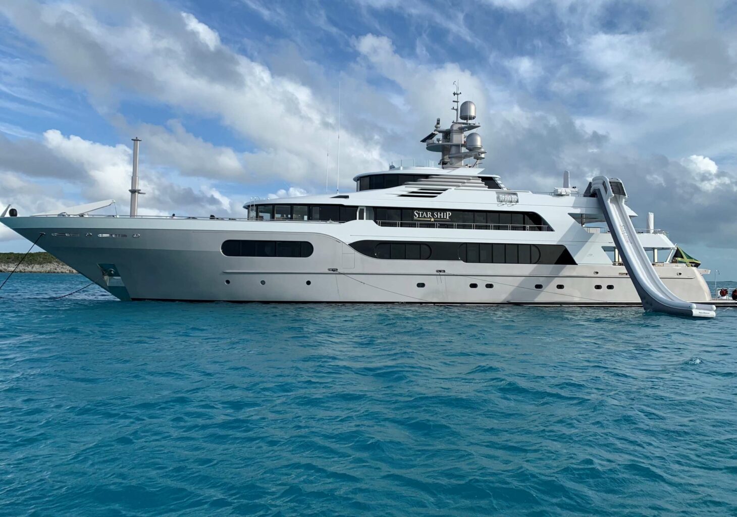 185 ft yacht